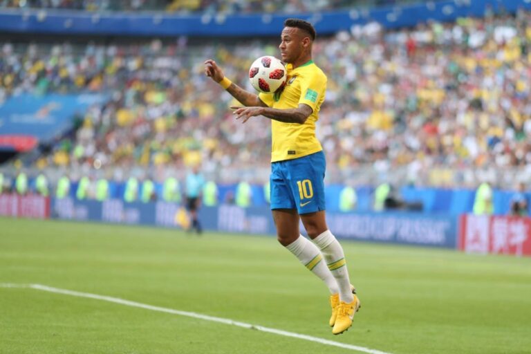 Sindicato altera expediente para jogos da Copa e no feriado