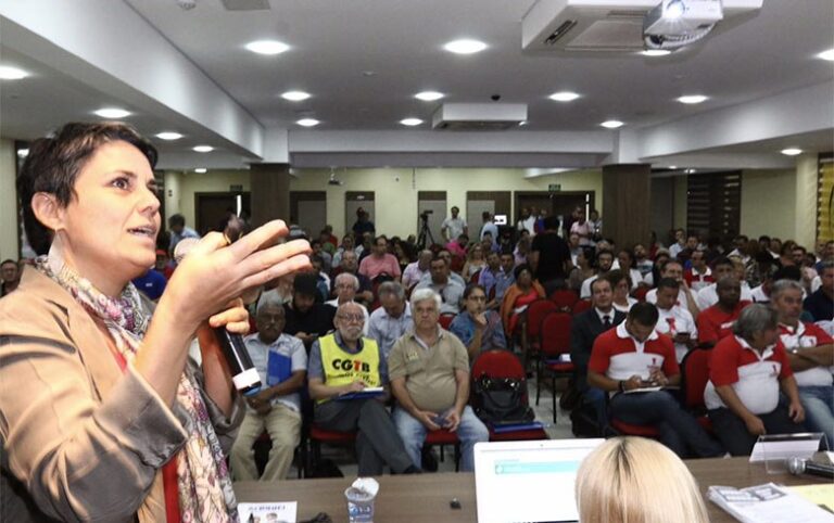 Ipea aponta elitização e masculinização em PEC da reforma da Previdência