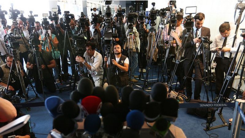 O reconhecimento dos patrões pelo trabalho dos jornalistas? Demissões em pleno final de ano!