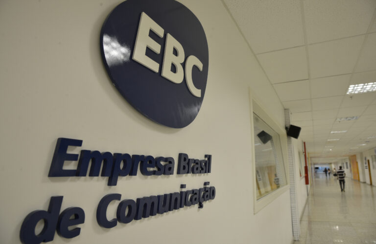 EBC se nega para discutir Acordo Coletivo
