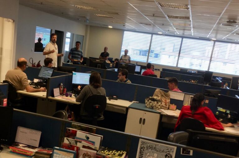 Confirmação de novos casos de covid-19 expõe jornalistas do Grupo A Tribuna ao risco de contaminação