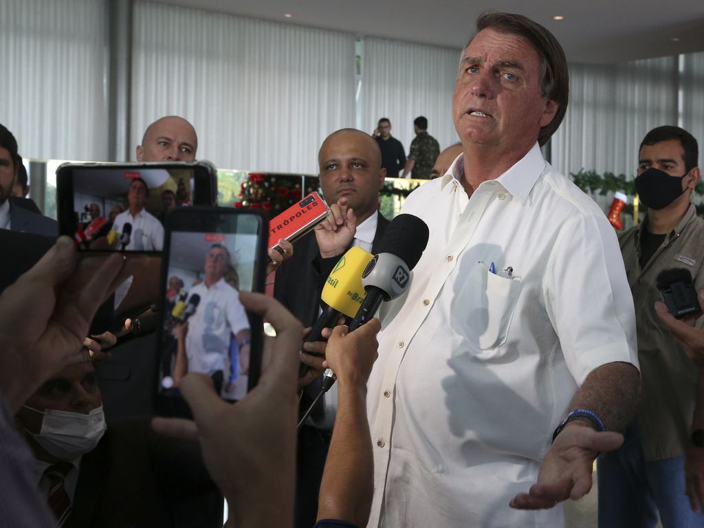 Bolsonaro é condenado por dano moral coletivo à categoria dos jornalistas após ação do SJSP