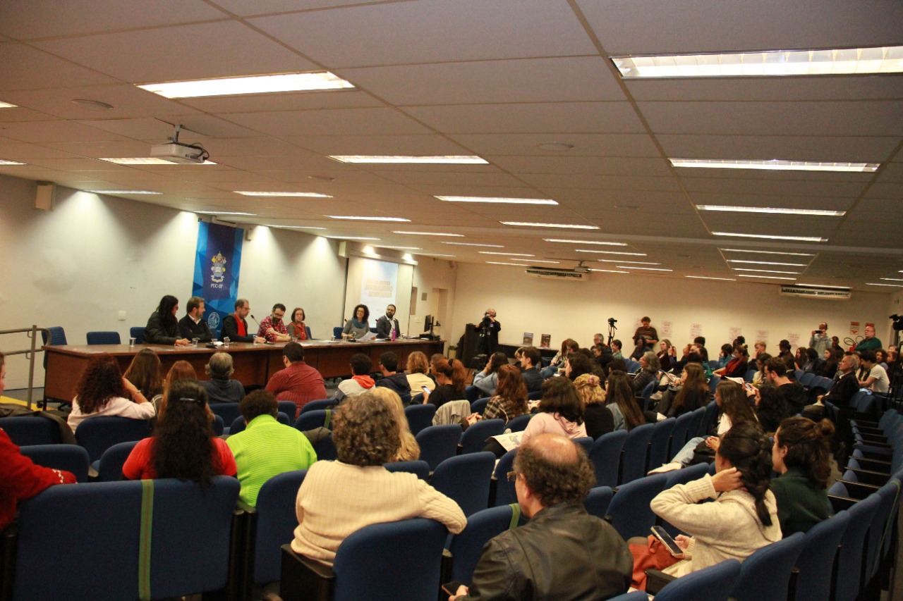 Jornalistas relatam escalada de ataques em Ato em Defesa do Jornalismo e da Democracia