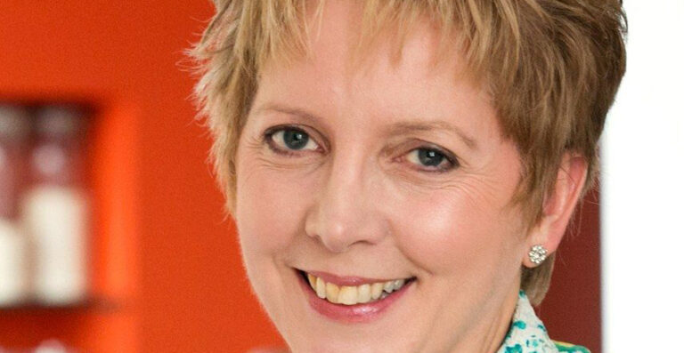 Jornalista da BBC pede demissão por receber menos que os homens