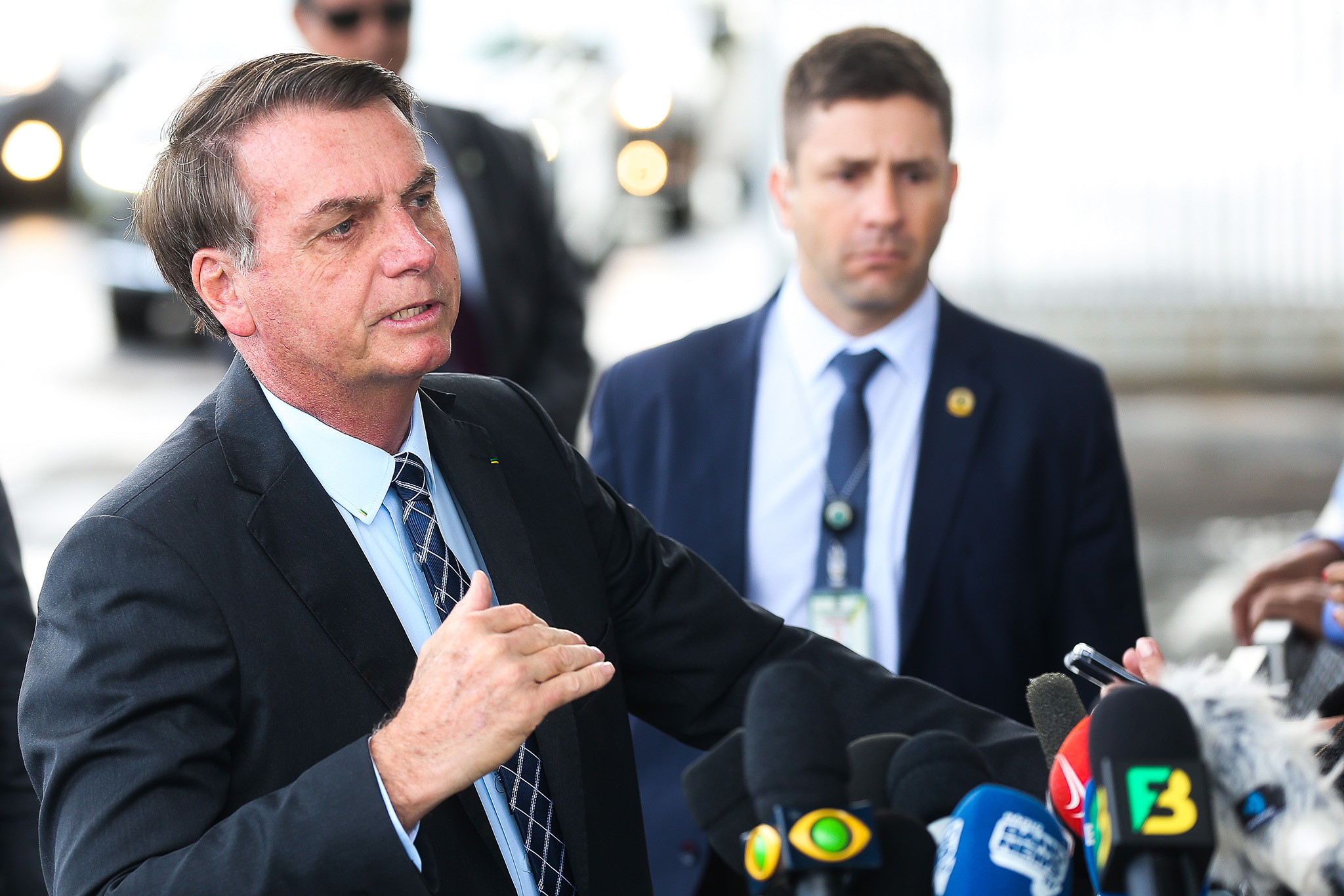 Monitoramento de jornalistas pelo governo ameaça liberdade de imprensa, diz presidente da FENAJ