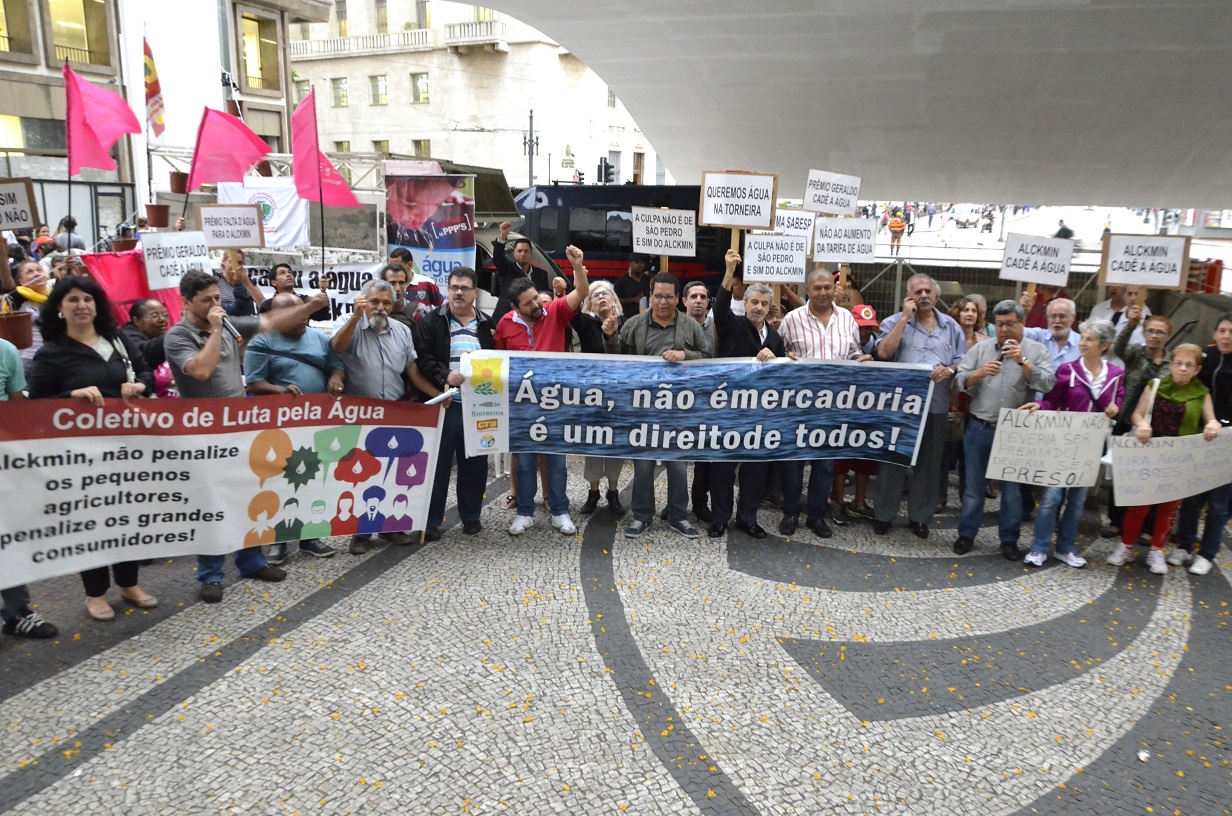 Estado paulista aprofunda gestão desastrosa, criticam entidades