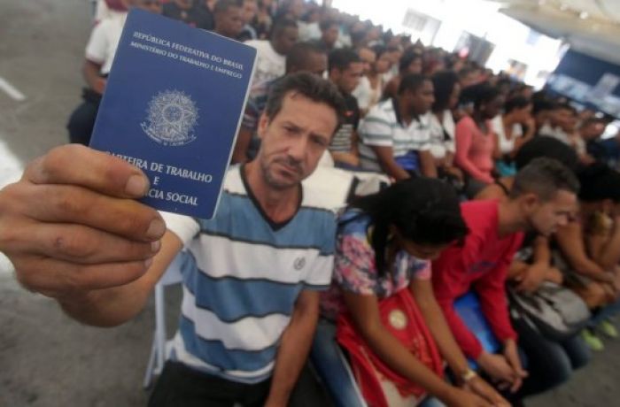 Na era do desalento, falta trabalho para mais de 28 milhões de brasileiros