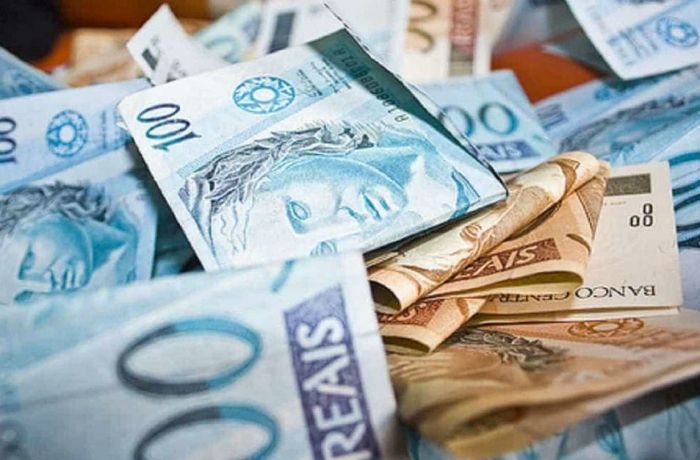 Salário mínimo deveria ser de R$ 4.400 para família com quatro pessoas, diz Dieese