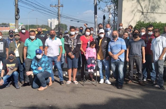 Em greve há 9 dias, trabalhadores da RedeTV realizam assembleia nesta quarta