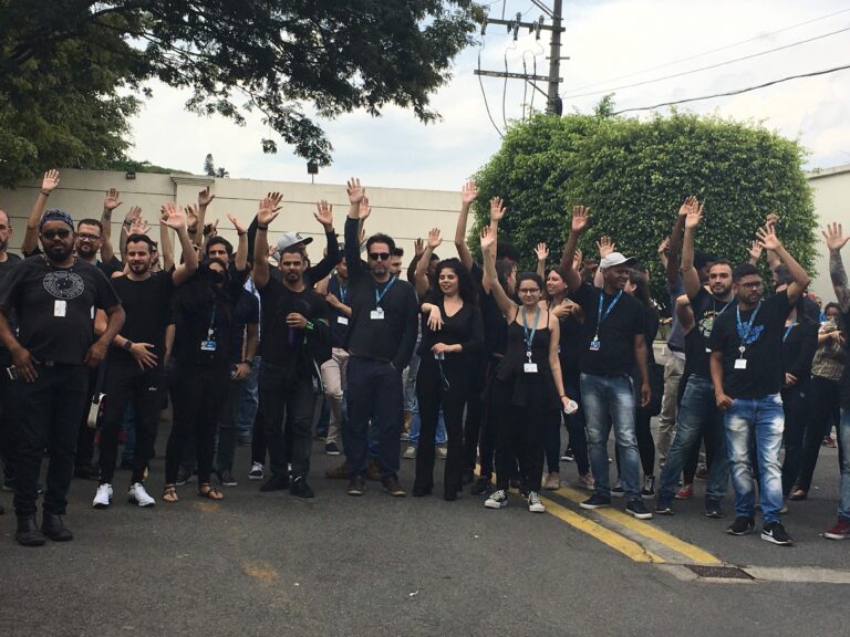 Jornalistas e radialistas da RedeTV aprovam estado de greve