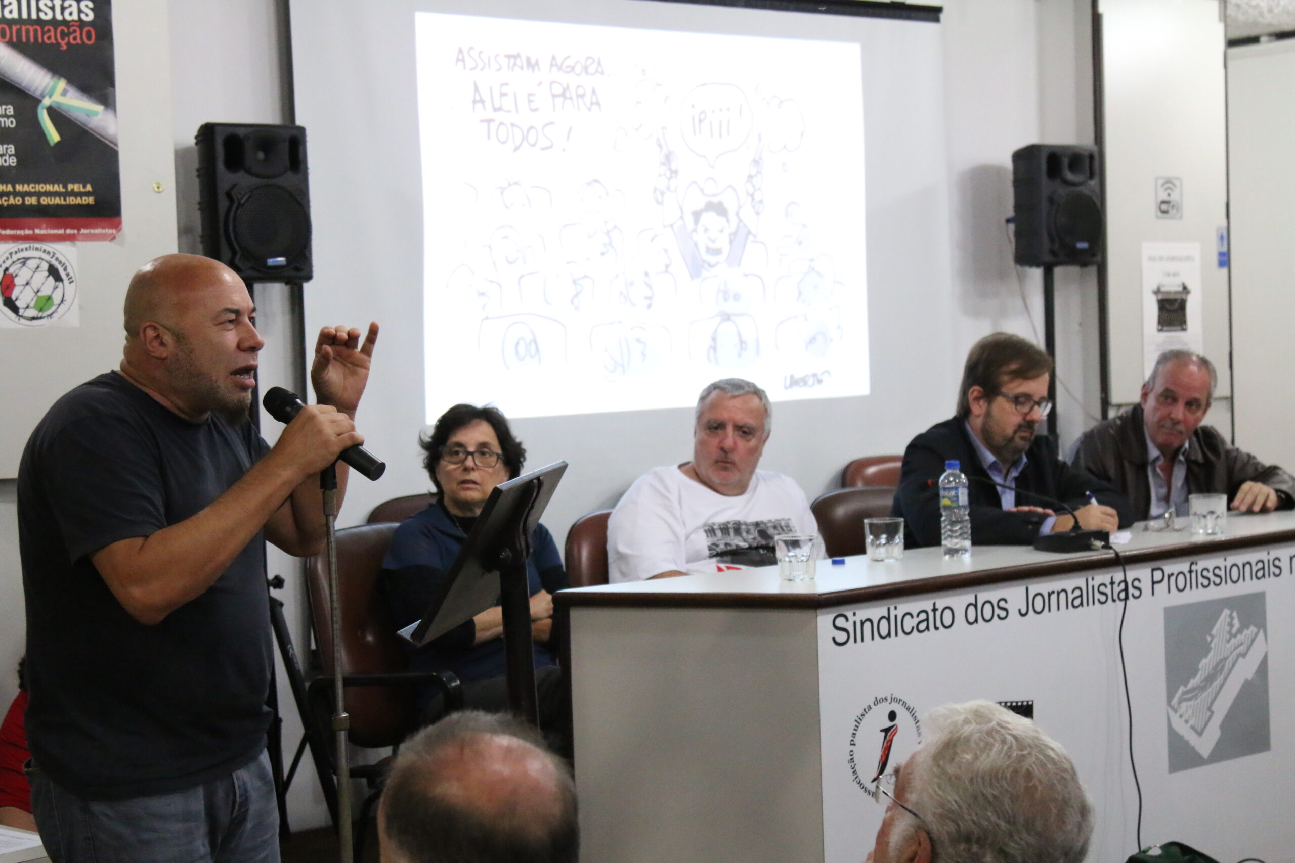 Ato em Defesa da Democracia e do Sindicato dos Jornalistas de SP