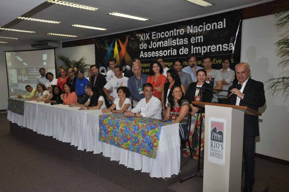 XIX ENJAI: Jornalistas aprovam carta do Rio e nova diretoria toma posse