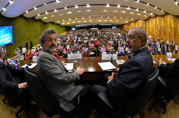 Valor das aposentadorias deve cair de 20% a 30% se reforma for aprovada
