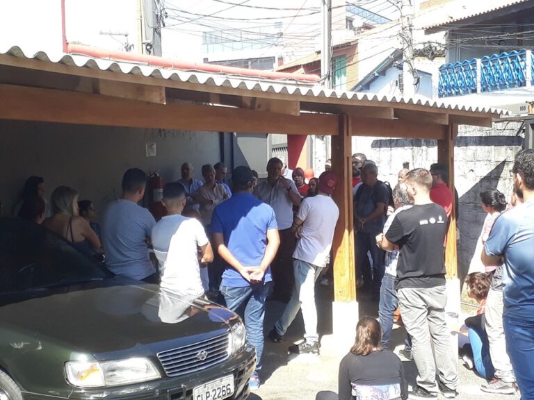 Trabalhadores da TVT se mobilizam em defesa dos empregos