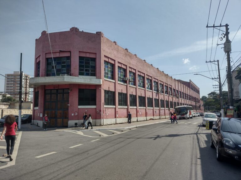Portal da Editora Três é vendido por R$ 15 milhões