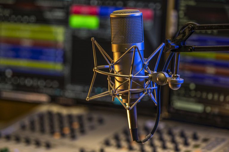 Patrões de Rádio e TV apresentam nova proposta à categoria, com aumento real e retorno do Quinquênio: Sindicato convoca assembleia para terça-feira (19), às 10h30 e às 19h30
