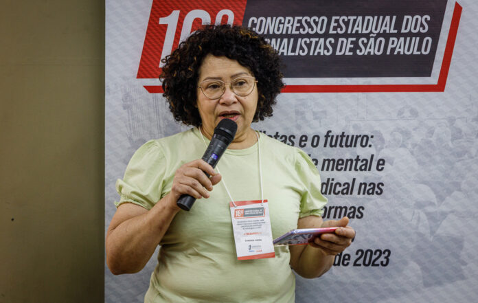 Cândida Vieira Presente