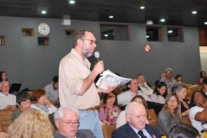 Pronunciamento de Roberto Elias Salomão durante reunião de movimentos sociais no Paraná. Foto: Reprodução