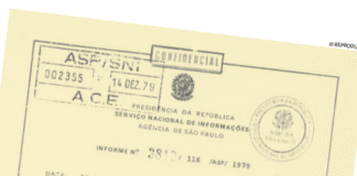 UM ESPIÃO DENTRO DO SINDICATO decorativa