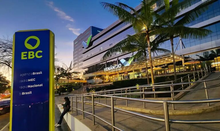 Fachada EBC 2025