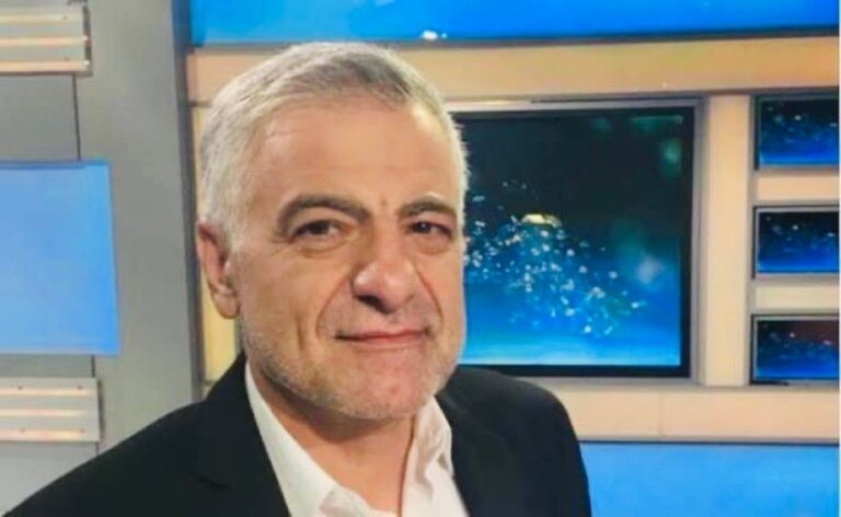 Mohamed Sherri, experiente jornalista da TV Al Manar, foi assassinado por Israel no apartamento em que vivia com a família em Beirute (foto: reprodução)