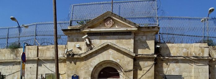 Centro de tortura de prisioneiros palestinos mantido pela Israeli Security Agency (ISA), ou Shin Bet (foto: B'Tselem)