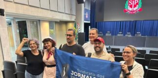 Assembleia de criação do sindicato nacional dos trabalhadores “multimídia” é suspensa após mobilização e decisão judicial Fenaj e SJSP atuaram na ALESP para barrar a criação do chamado “sindicato multimídia”.