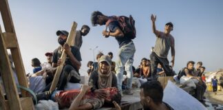 Autores de imagens impressionantes do genocídio em Gaza, fotojornalistas palestinos Saber Nuraldin e Saher Alghorra estão entre 42 profissionais de todo o mundo vencedores do World Press Photo 2026
