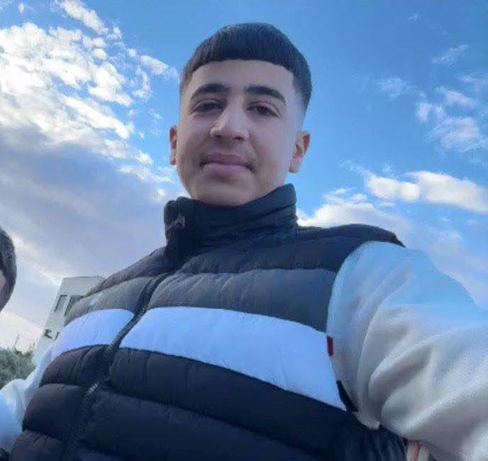 Aws Hamdi Al-Naasan, adolescente assassinado por colonos israelenses numa escola da Cisjordânia em 21 de abril (foto: reprodução/Quds News)