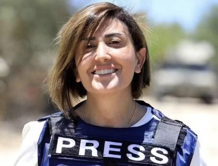 Repórter Amal Khalil, assassinada por Israel nesta quarta-feira, já havia sido ameaçada de morte em setembro de 2024 (foto: reprodução)