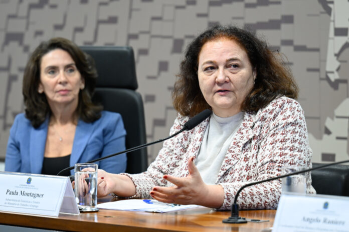 Subsecretária de Estatísticas e Estudos do MTE, Paula Montagner (direita), em audiência no CCS. Foto: Andressa Anholete/Agência Senado